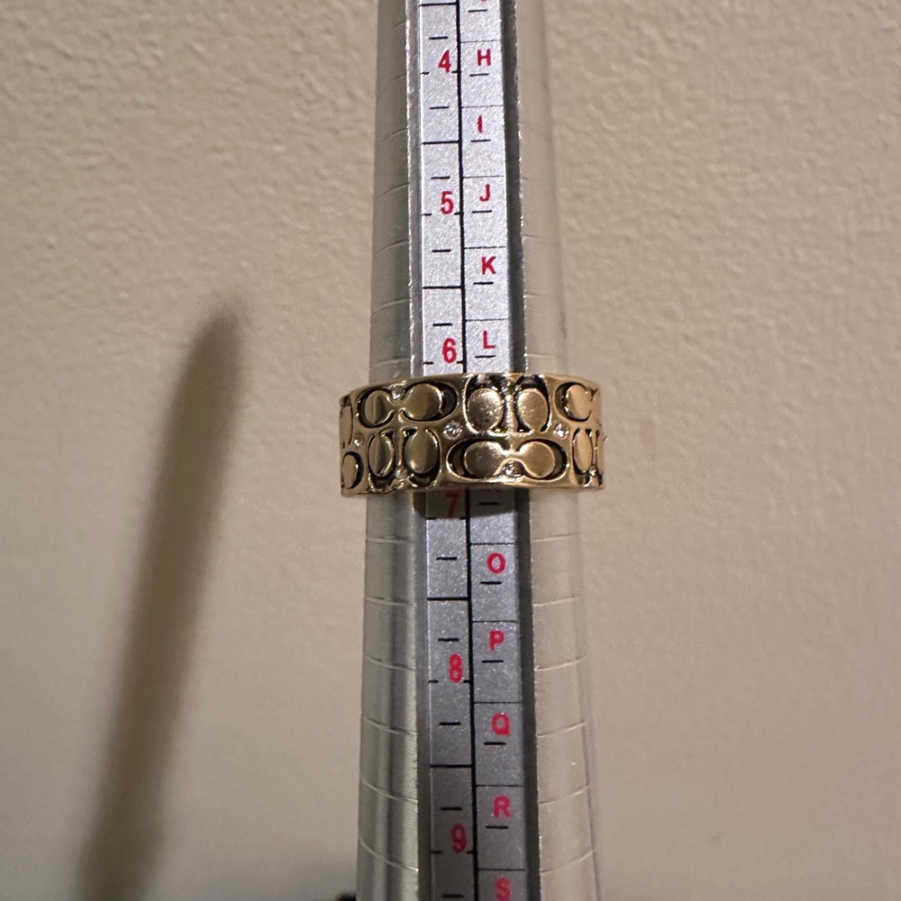 Coach Signature C Gold-Tone Pattern Ring size 6.5 - Picture 6 of 7